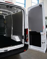 03_Rivestimenti per la carrozzeria di Transit 2014 da Syncro a Moimacco 